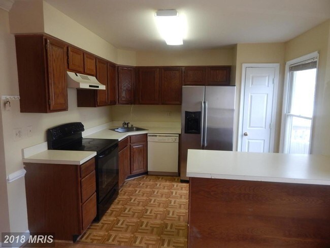 Building Photo - 4 bedroom in Germantown MD 20876