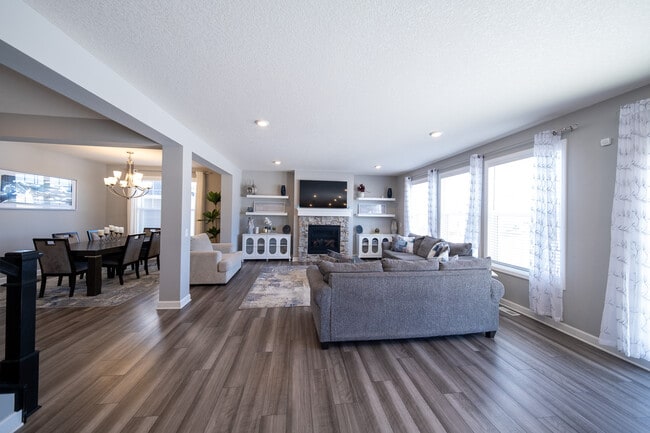 Foto del edificio - 6668 Coach House Ln