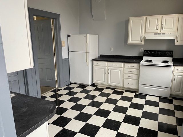 Kitchen - 1001 Washington St