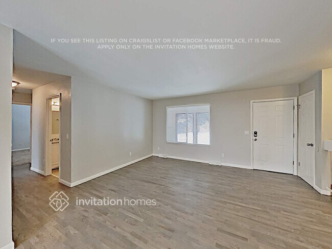 Foto del edificio - 10641 W 102nd Pl