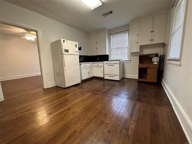 Building Photo - 2544 Agnew St