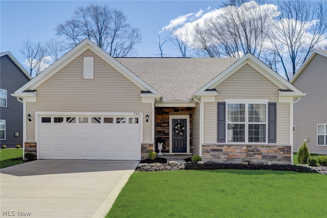 Foto principal - 7821 Hunting Lake Dr