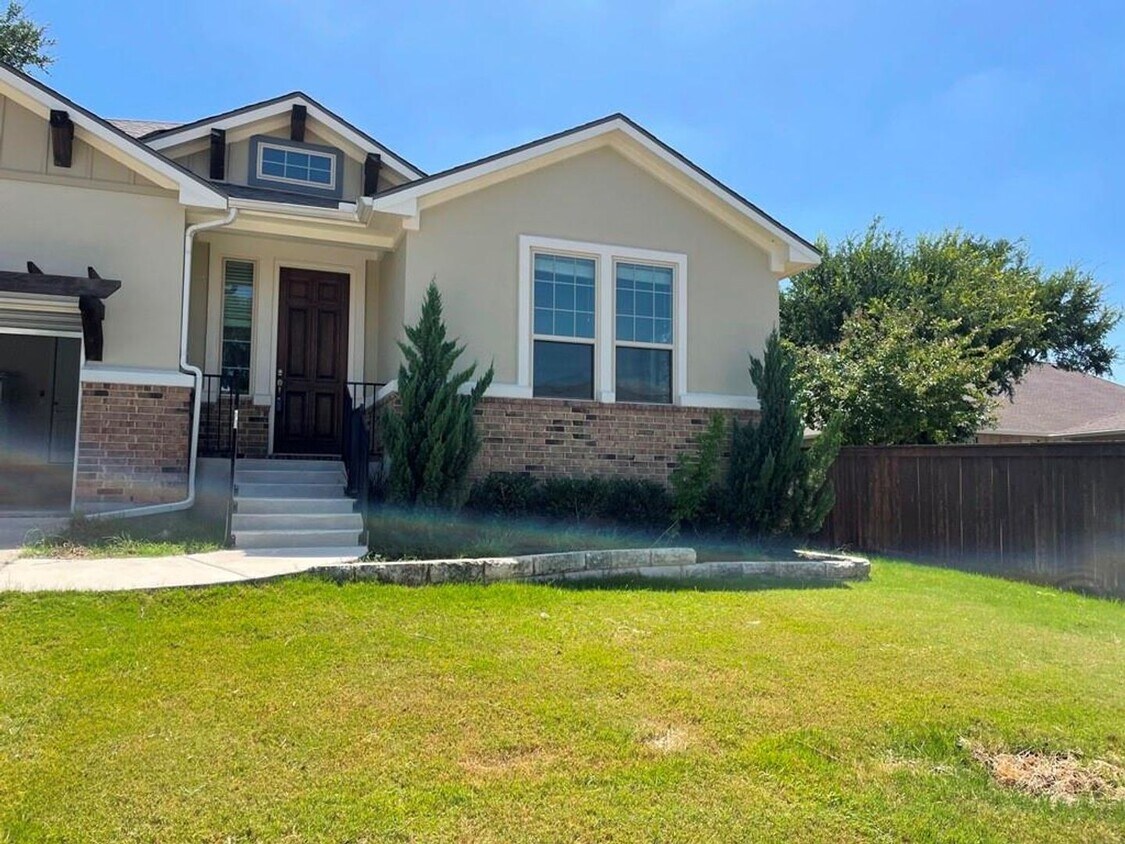 Foto principal - 2049 Texas Sage St