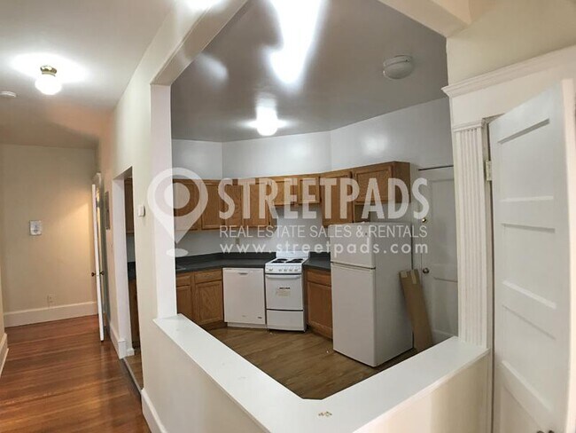 Building Photo - 2 bedroom in Brookline MA 02446
