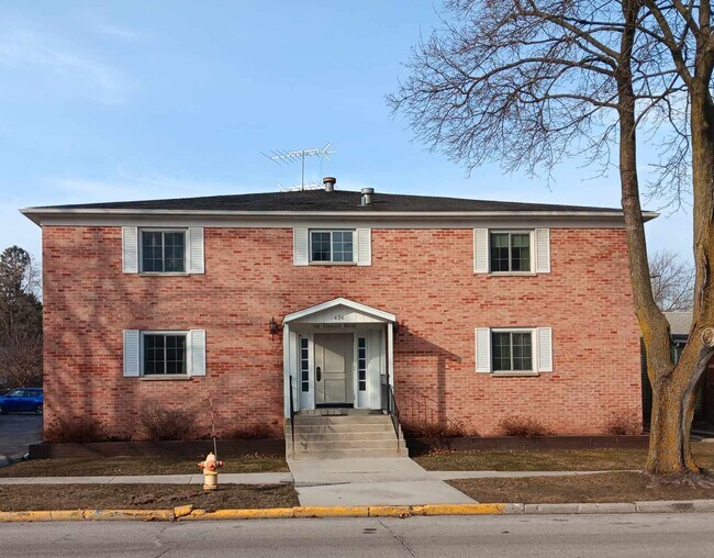436 E Main St Unit 106, Plymouth, WI 53073 Apartments in Plymouth, WI