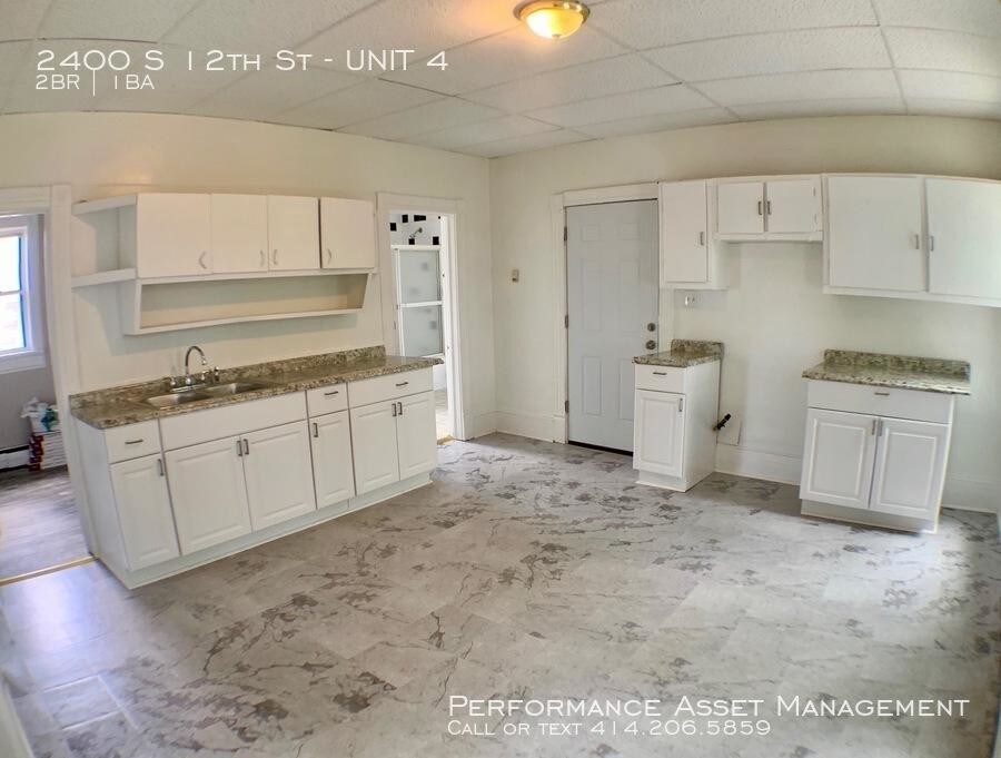Primary Photo - 2 bedroom in Milwaukee WI 53215