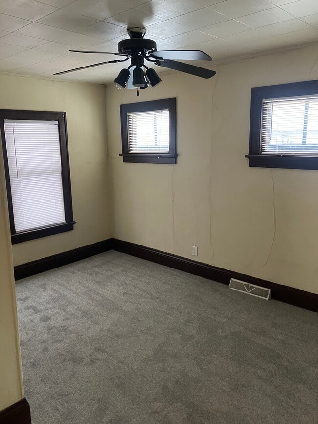 Foto del edificio - 114 N 79th St