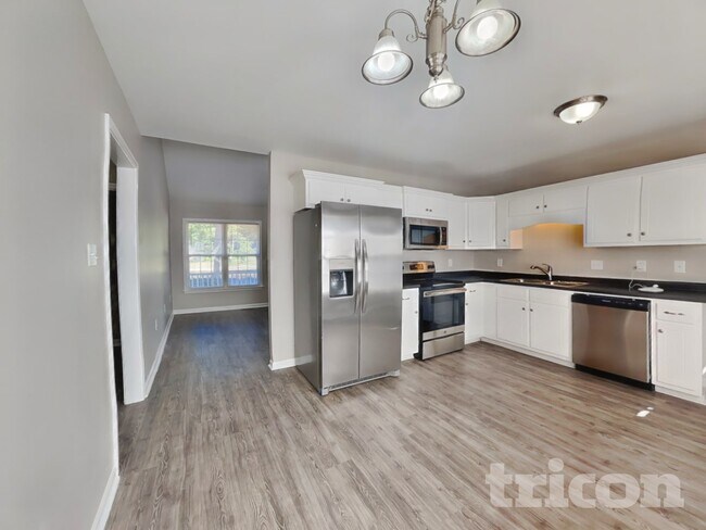 Foto del edificio - 500 Sunray Dr