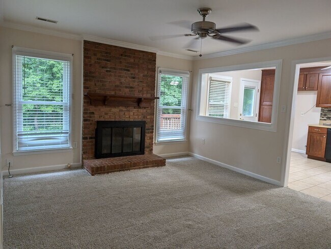 Foto del edificio - Pristine, 3 bedroom, 2 bath ranch style home located in Sardis Woods!