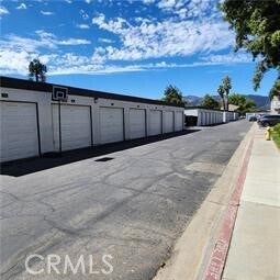 Foto del edificio - 16377 Lakeshore Dr