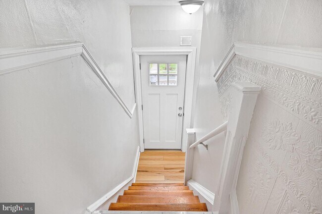 Foto del edificio - 619 W Collings Ave