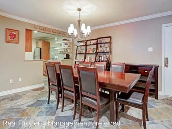 Foto del edificio - 2 br, 2 bath House - 7575 Katy Freeway #72