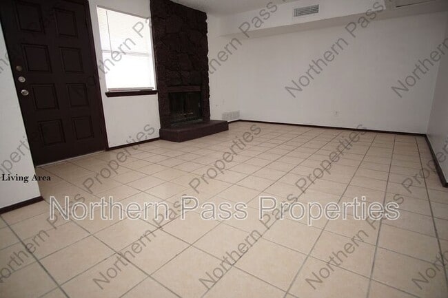 Building Photo - 11604 Gordon Bays Way