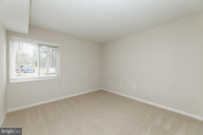 Building Photo - 1405 Northgate Square