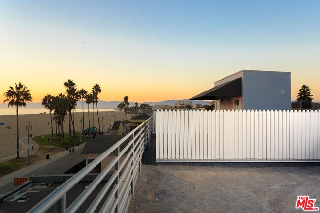Foto del edificio - 11 Brooks Ave