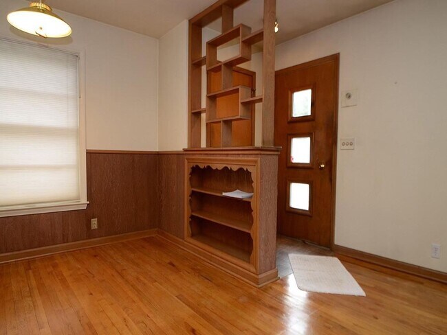 Building Photo - Spacious 4-Bedroom Ranch in District 66 with Walkout Basement & Mother-in-Law Suite