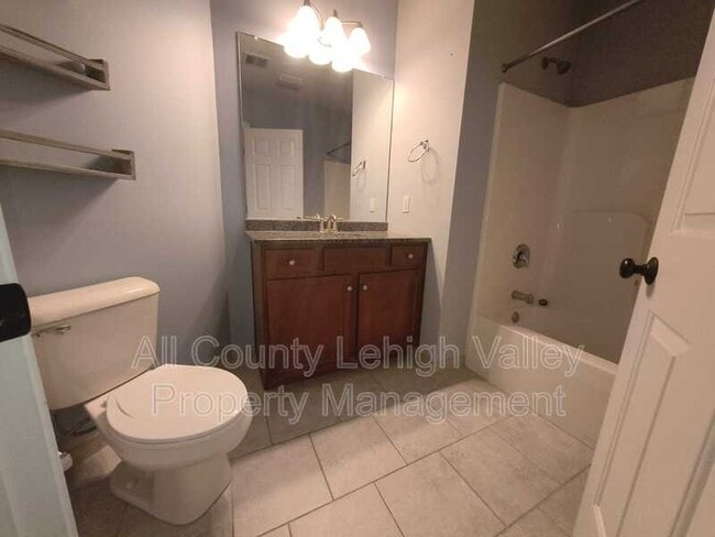Building Photo - 1157 Meadow Lark Way