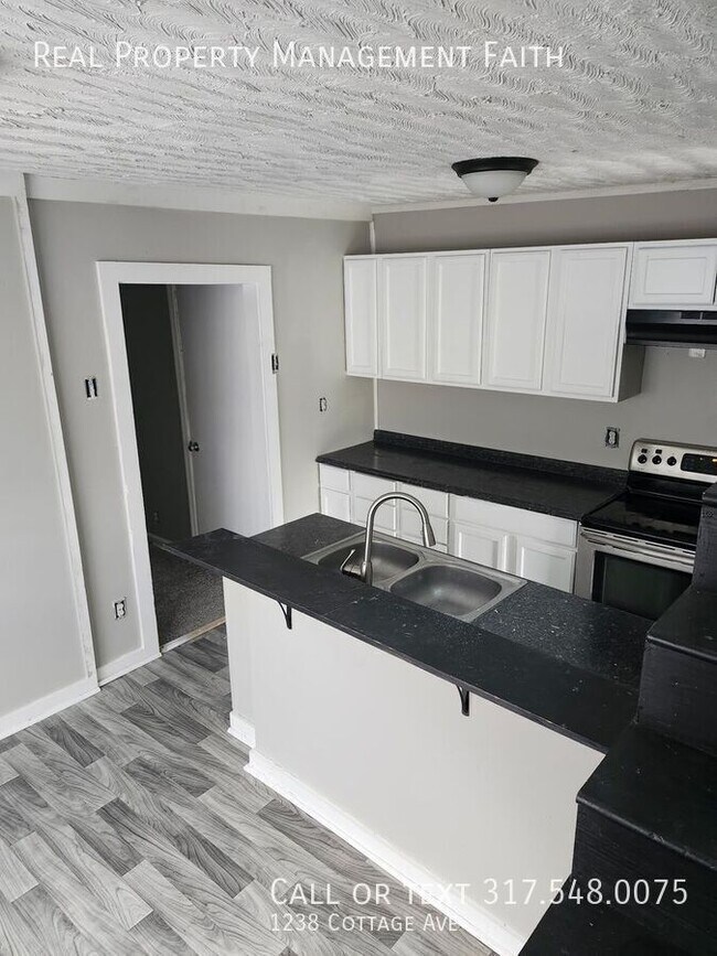 Foto del edificio - 1238 Cottage Ave