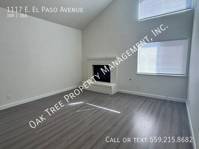 Foto del edificio - 1117 E El Paso Ave