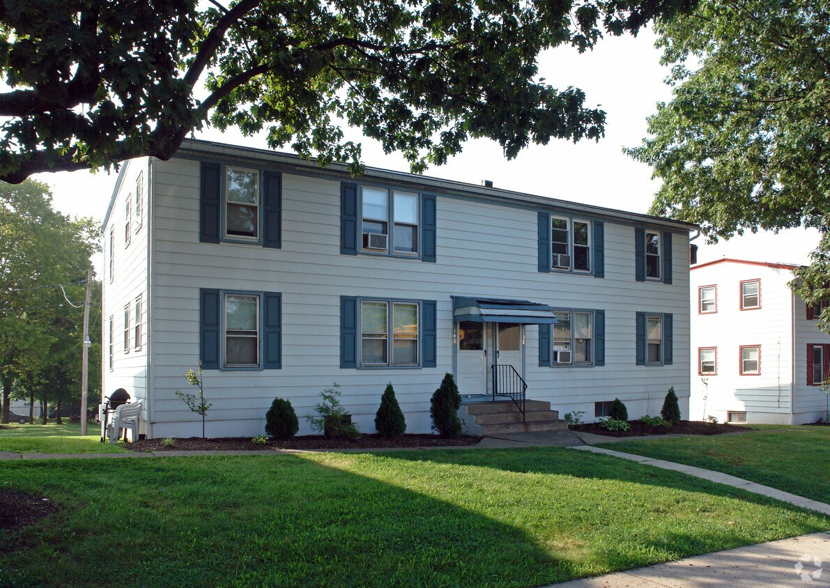 Primary Photo - 148 Church St