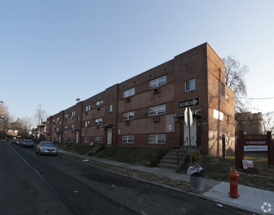 Building Photo - Lindley Gardens