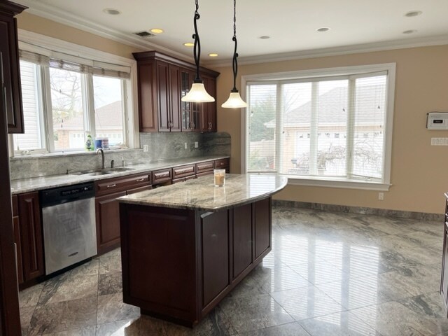 Foto del edificio - 2880 Lincoln Ave