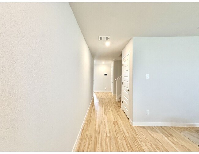 Building Photo - 139 Rd 51026