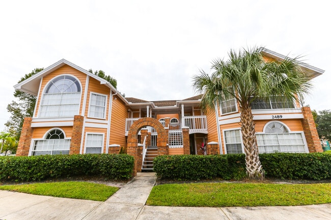 Building Photo - 2489 Sweetwater Club Cir