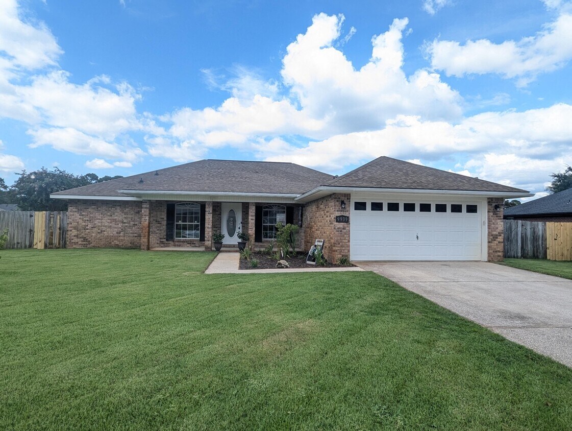 Primary Photo - 9939 Parker Lake Cir