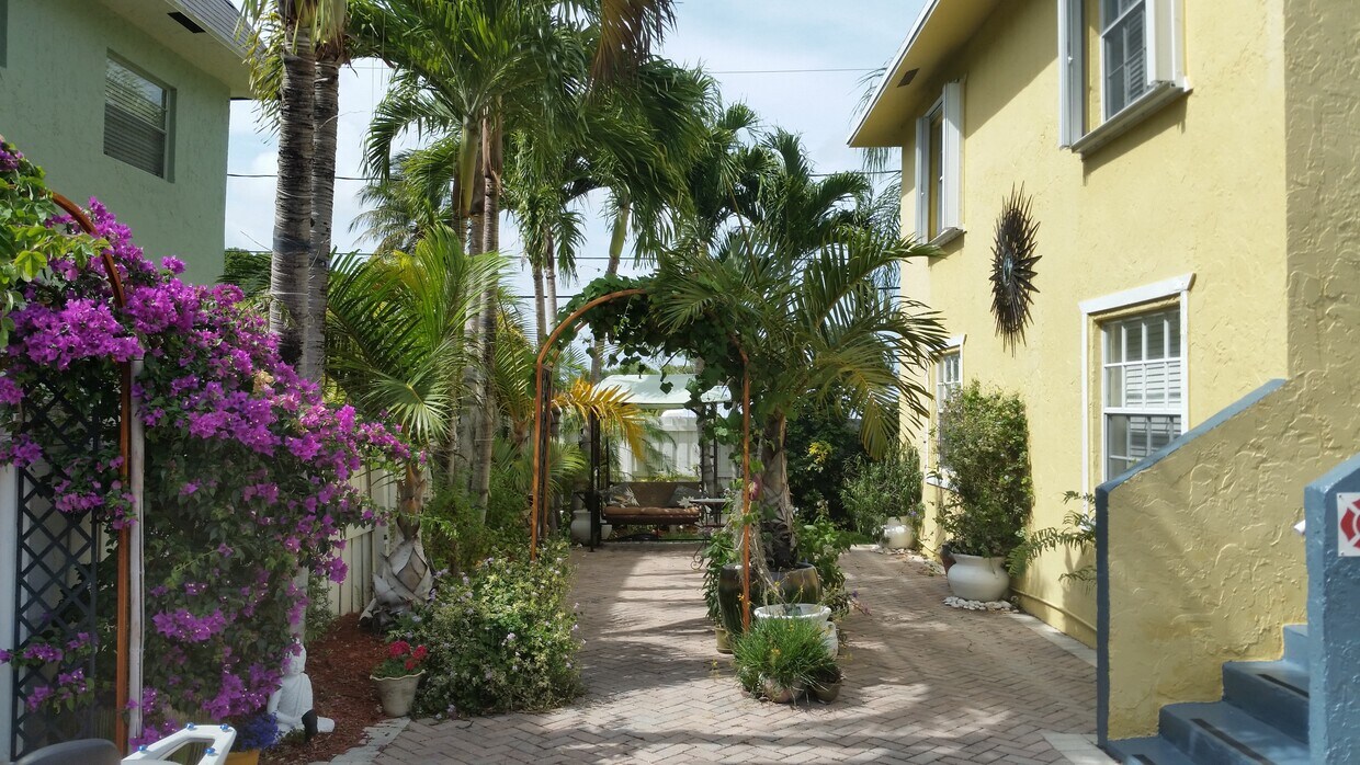 51 NE 24 St Wilton Manors Fl - 51 NE 24th St