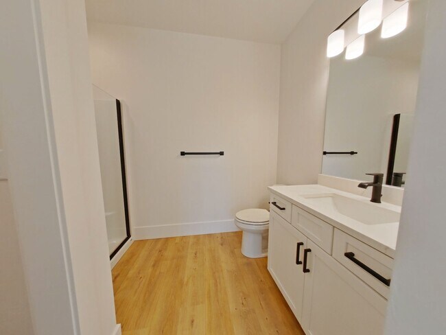 Foto del edificio - 1724/1726 Hilyard Street