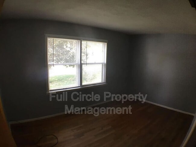 Building Photo - 7419 S 41st Ave
