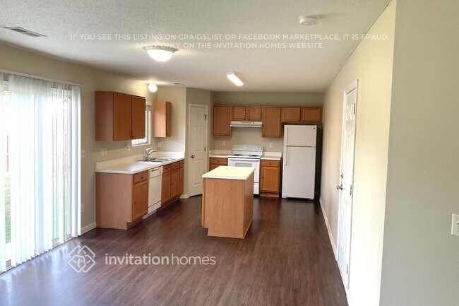 Foto del edificio - 715 Sunmeadow Dr