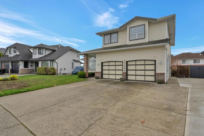Building Photo - 32186 Elkford Dr