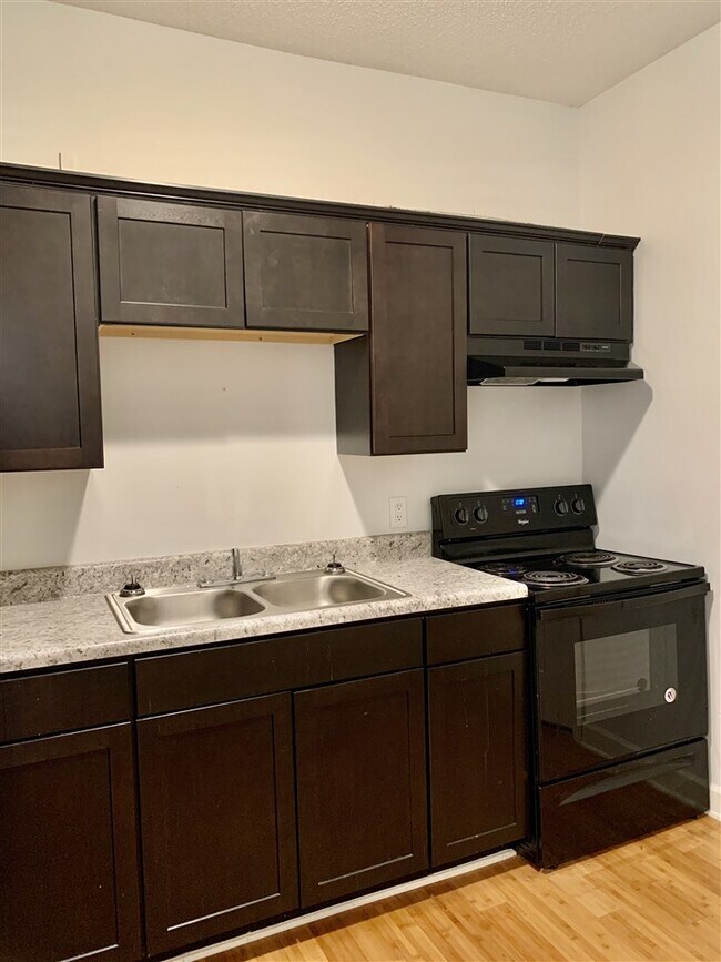 Foto del edificio - 1530 Dellwood Ave