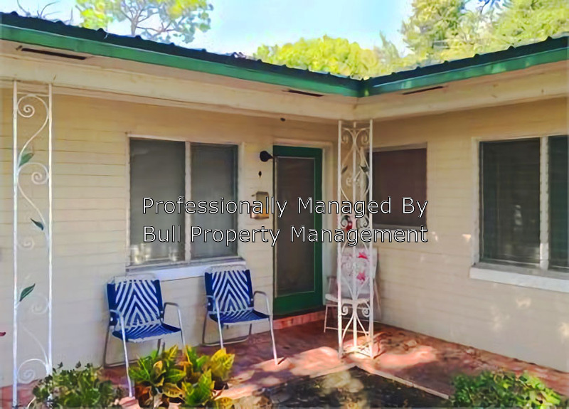 Primary Photo - 317 E Monument Ave