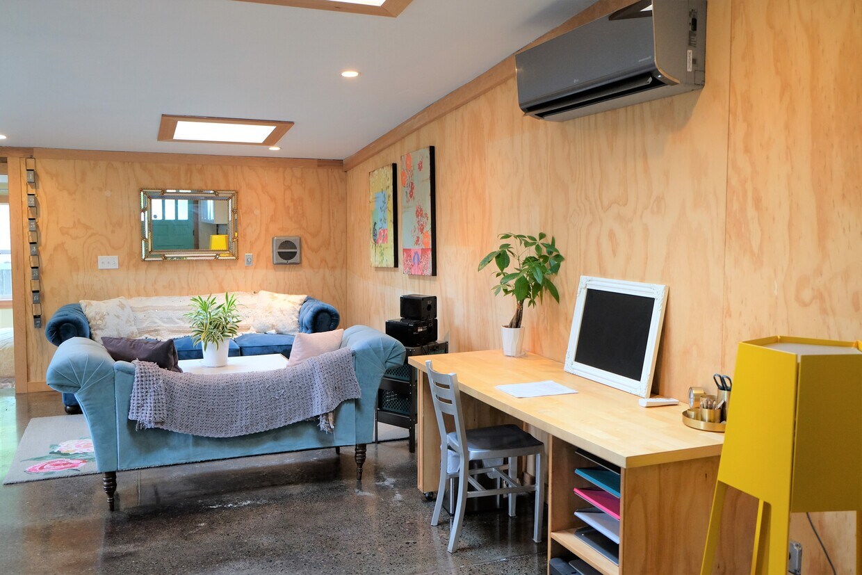 Foto principal - 10733 Phinney Ave N