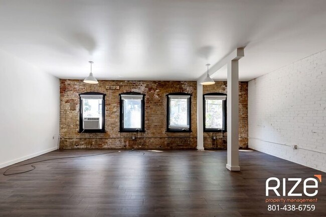 Building Photo - 337 Pierpont Ave