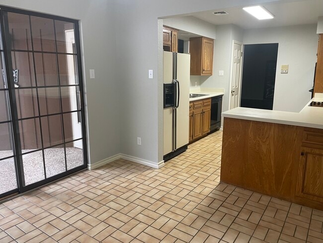 Foto del edificio - 1801 Woodstone Dr