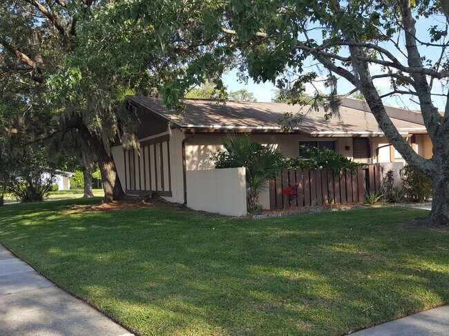 Building Photo - 3011 Maybry Ln