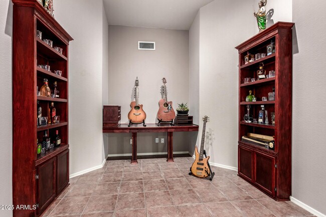 Building Photo - 17530 W Wind Drift Ct