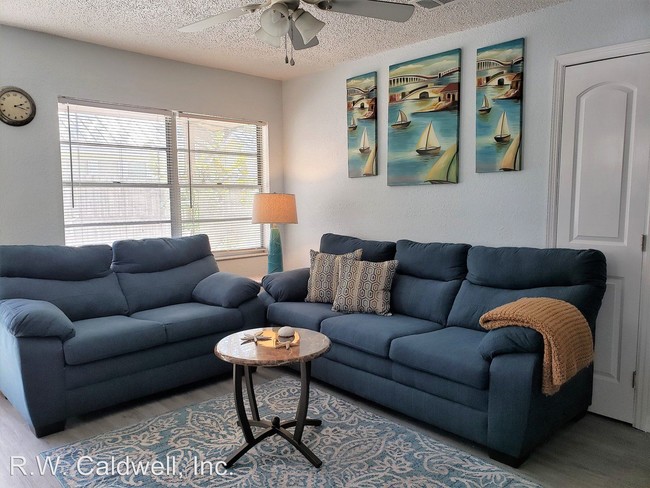 Building Photo - 2 br, 1 bath  - 2719 Beach Blvd S, Unit A
