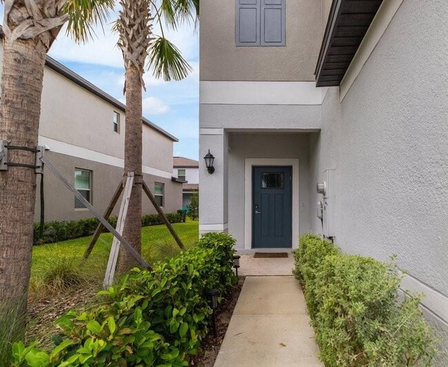 Building Photo - 8305 Crescent Oaks Dr