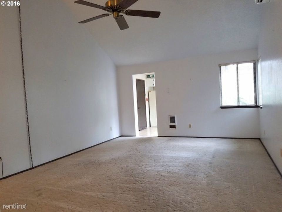 13308 SE McGillivray Blvd, Vancouver, WA 98683 Room for Rent in Vancouver, WA