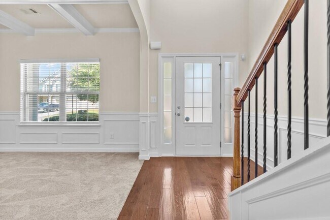 Foto del edificio - 3379 Gardenside Walk SW