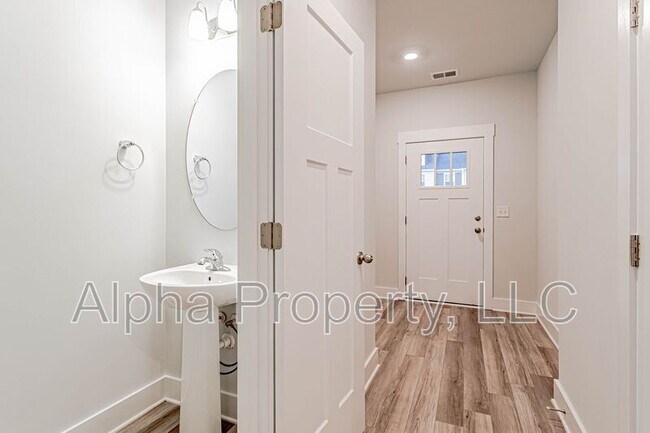 Foto del edificio - 244 Keaton Ct