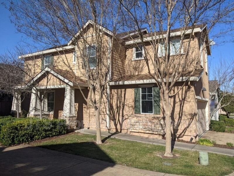 Photo - 280 Soaring Hawk Ln