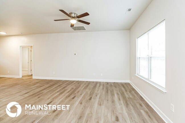 Foto del edificio - 106 S Elm St