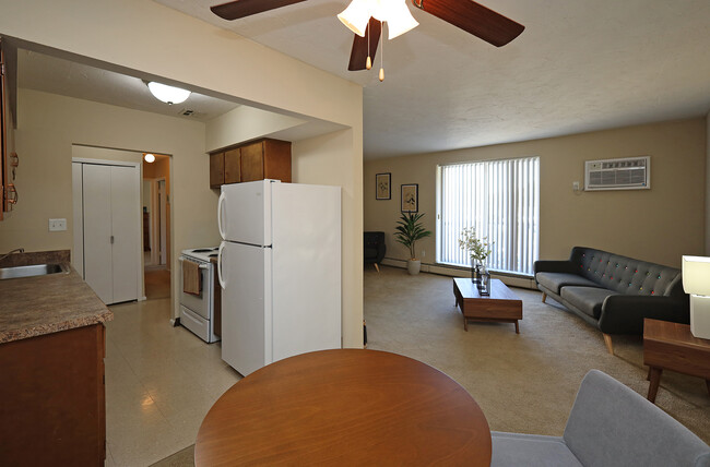 Sala de estar de la suite modelo - Westbrook Village