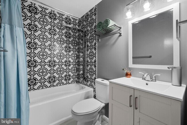 Building Photo - 1522 Bal Harbor Ct